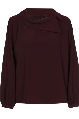Caroline Biss 4674