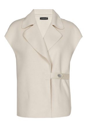 Caroline Biss 4878