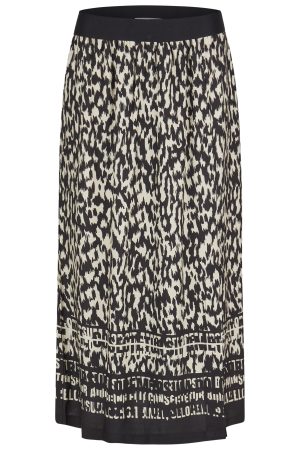 Barbara Lebek 61000062